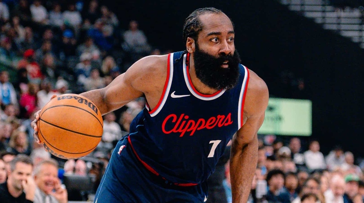 老鹰引发争议！，塔图姆官方宣布重返赛场新规全场沸腾不已的简单介绍-爱游戏中国